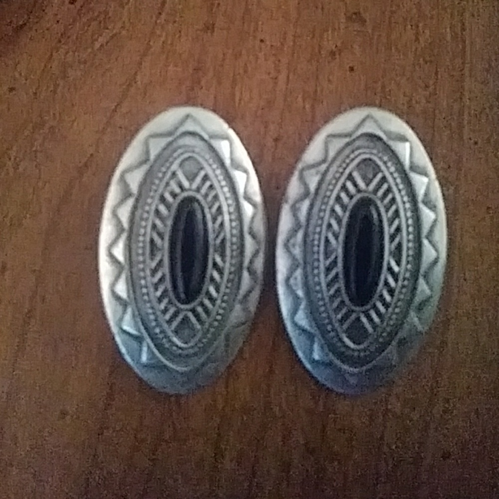 SALE! Vintage signed JJ 1988 pewter pierced earrings